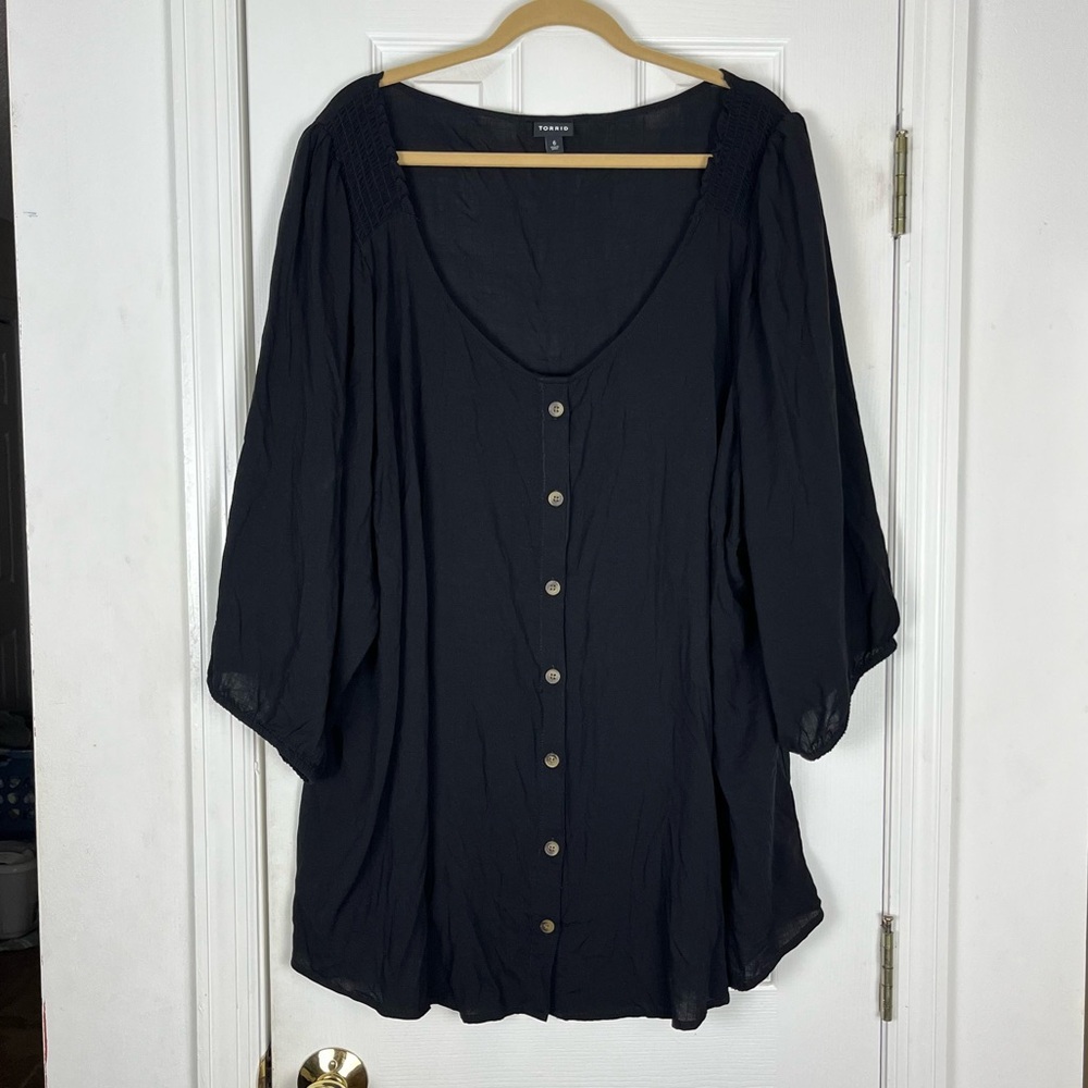 Torrid Black Rayon Slub Button Front Puff Sleeve Blouse Top